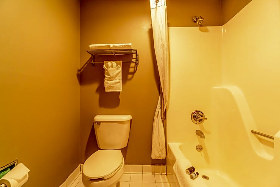 Ark Suites By OYO Jonesboro I-555