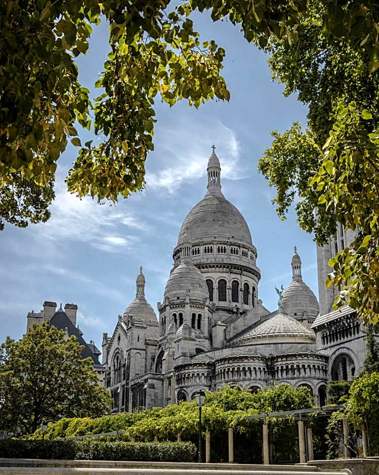 Hotel Carlton's Montmartre