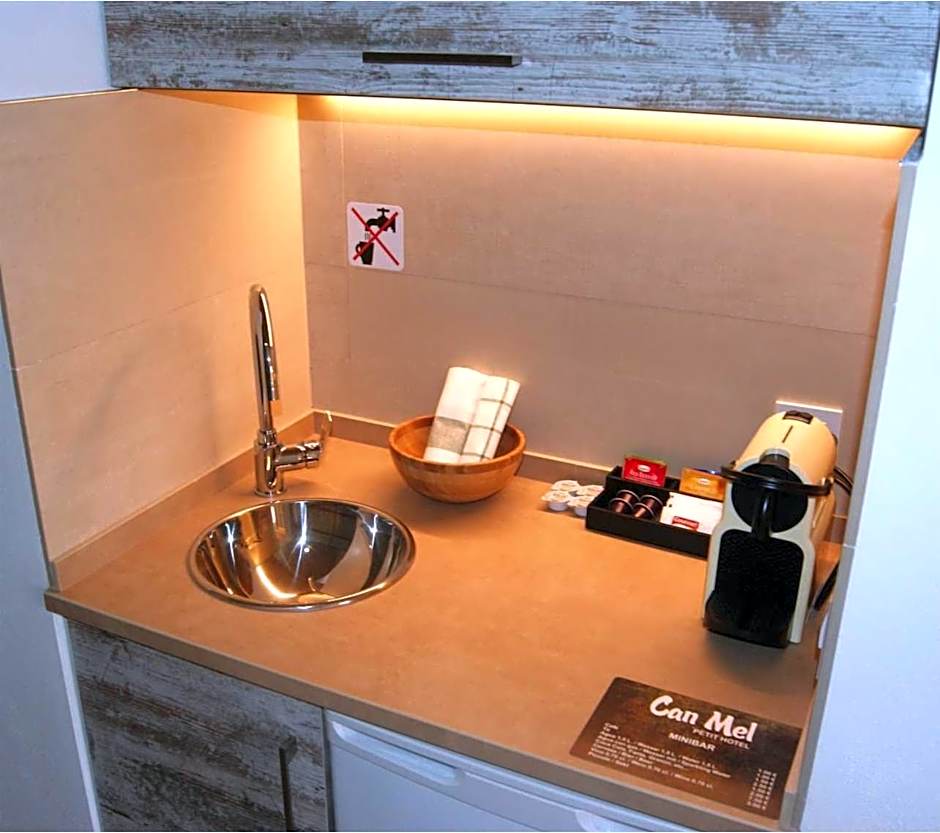 Petit Hotel C'an Mel