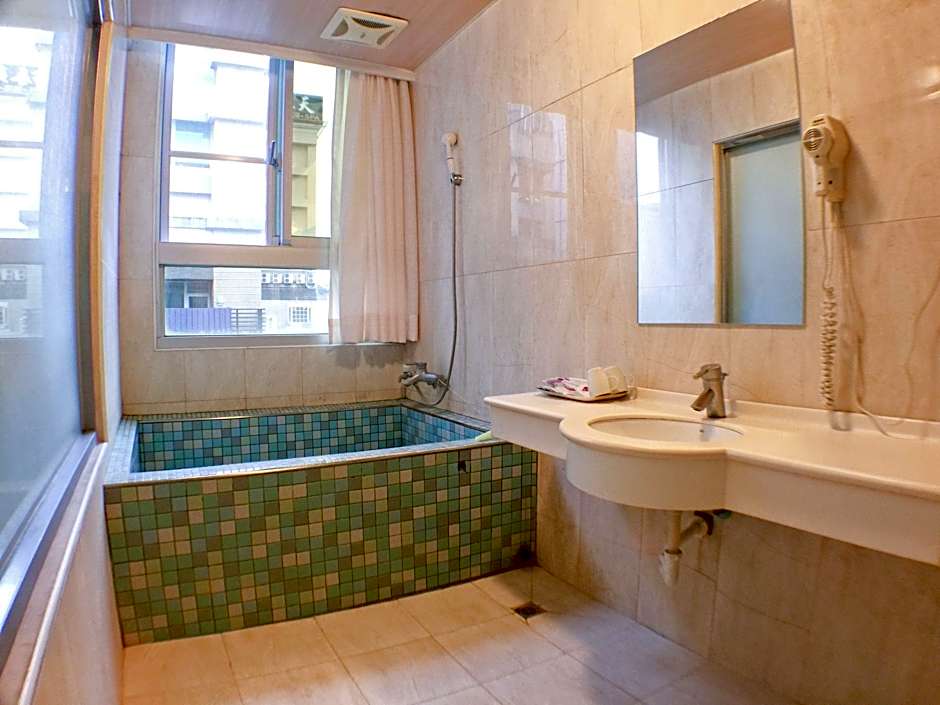 YC Cyuan Hot-Spring Hotel