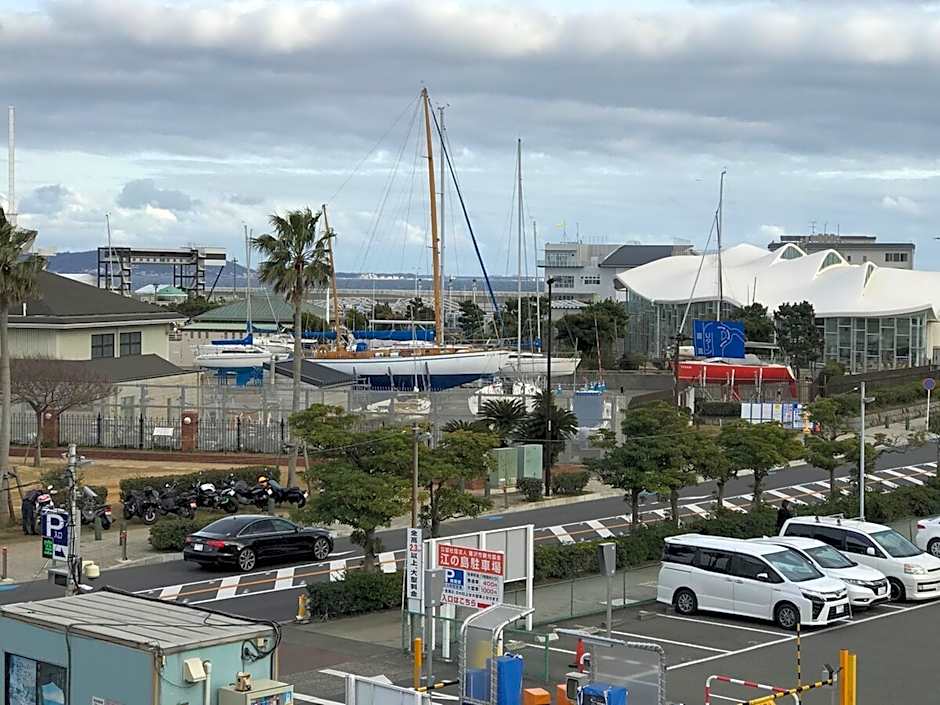 Enoshima Marine House