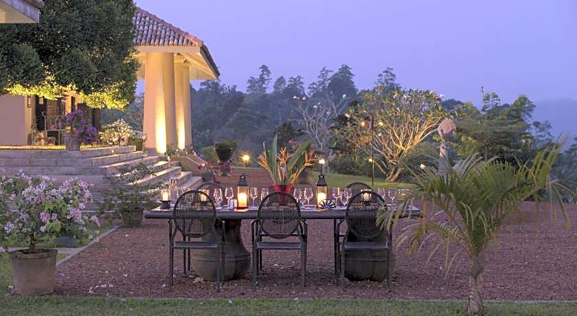 Villa Mayurana by Edwards Collection