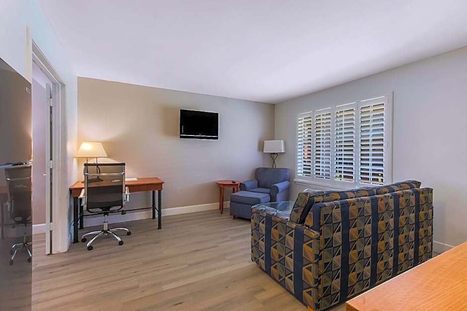 SureStay Plus by Best Western Tempe University