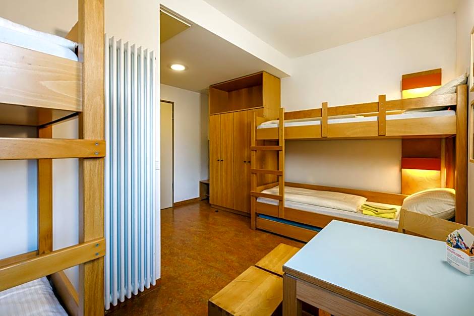 Jugendherberge Garmisch-Partenkirchen - membership required!