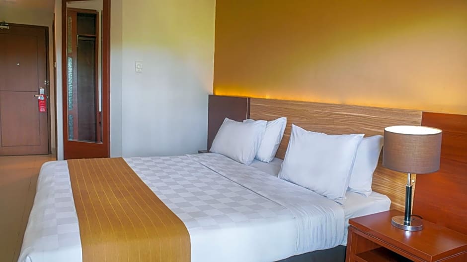 Lorin Dwangsa Solo Hotel