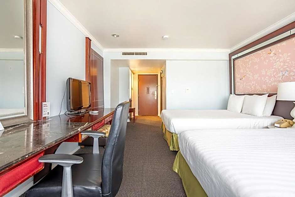 Foto 1 von 7 von 2 Queen Beds