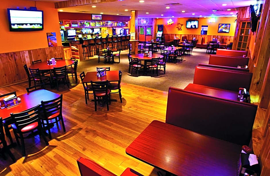 Norwood Inn and Suites Worthington