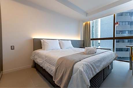 Studio Apartment with Queen Bed