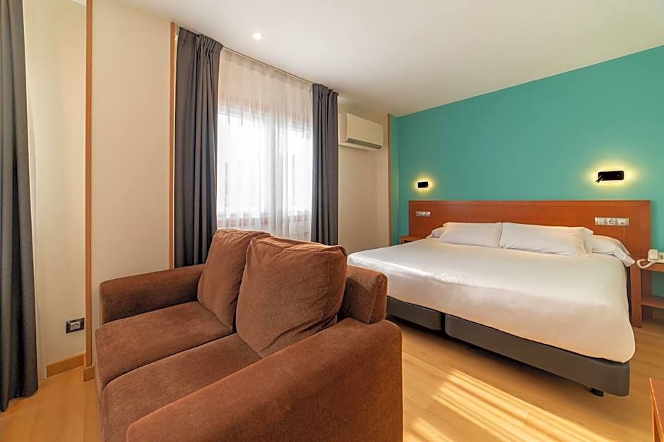 Hotel Playa Langosteira by Adeloló