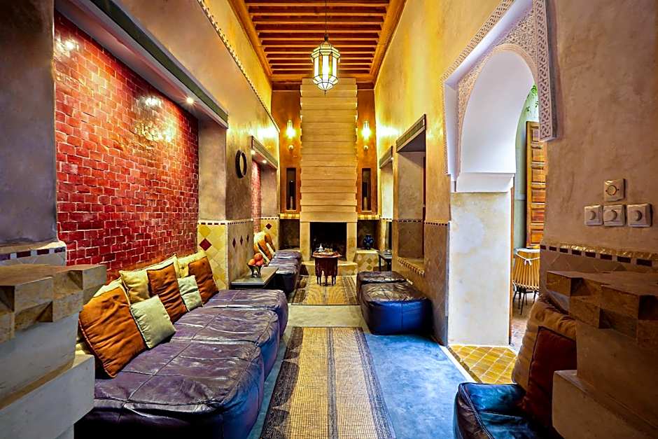 Riad 92 - Architect's Riad in the Exclusive Dar El Bacha