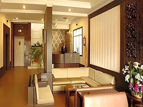 Hotel Surya Royal