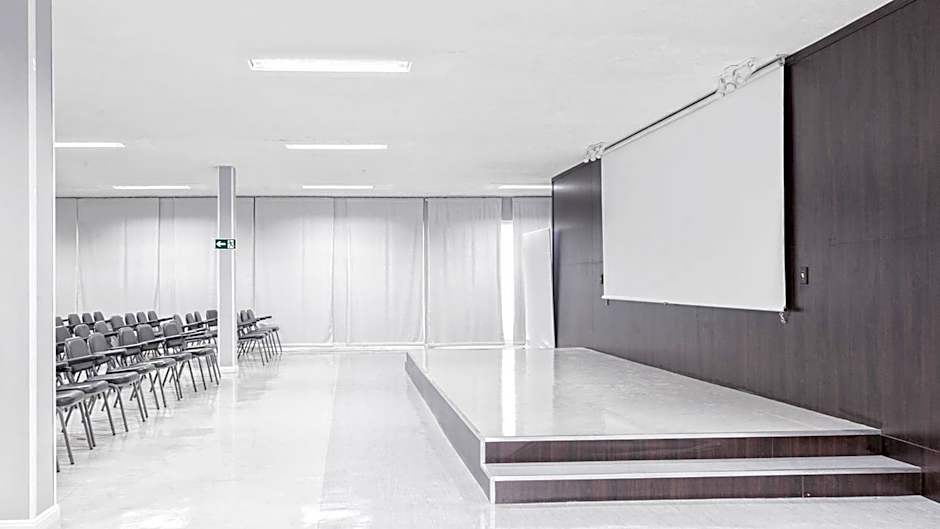 Nacional Inn Poços de Caldas - Lazer completo e Gastronomia no Centro