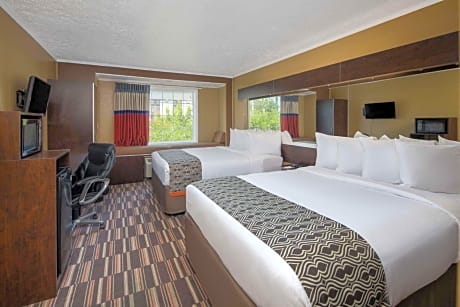 Two Queen Beds