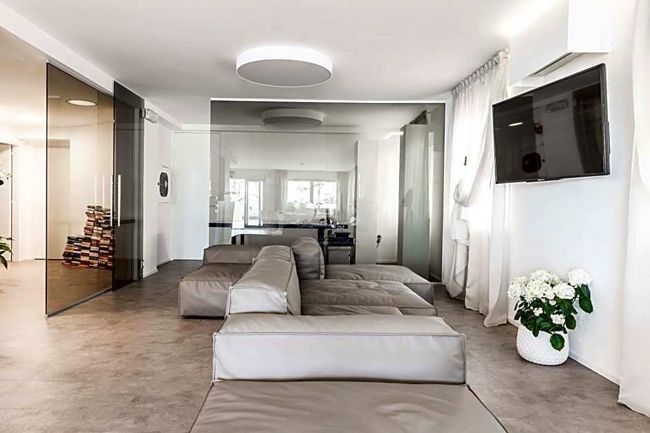 Hotel Commodore