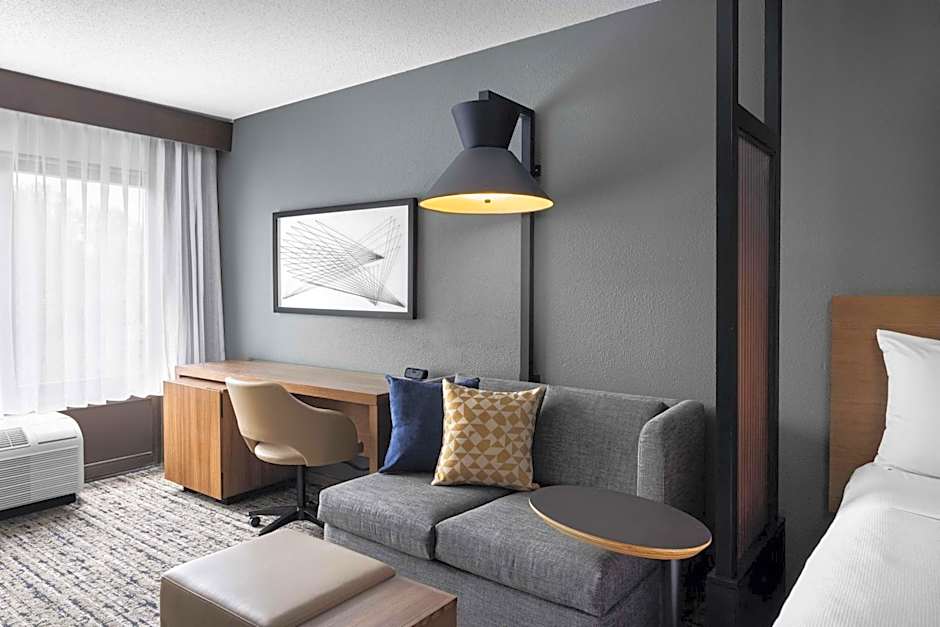 Hyatt Place El Paso Airport