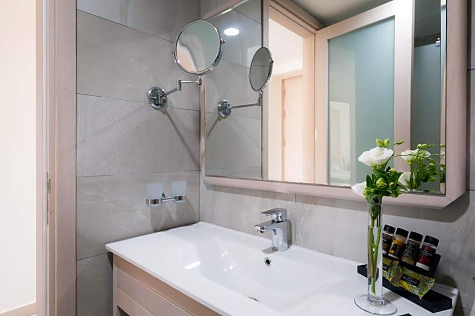 Tasia Maris Beach Hotel - Adults Only
