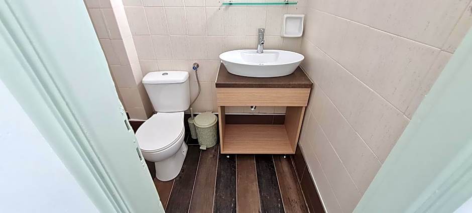 JP Pool & Apartments