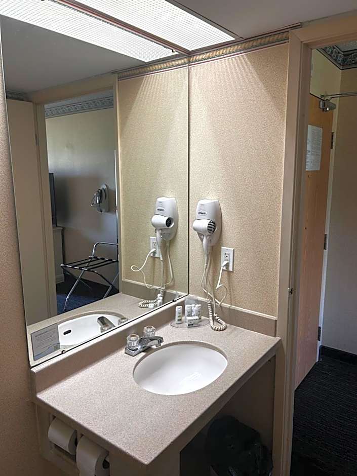 Ramada by Wyndham Trenton