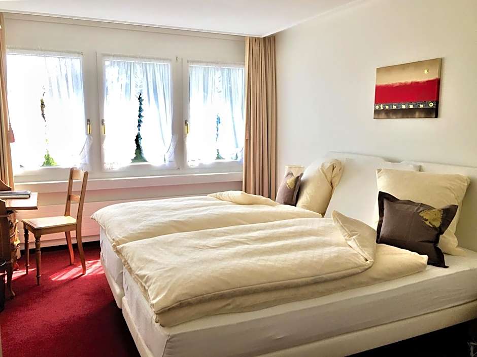 Hotel & Spezialitätenrestaurant zur Linde