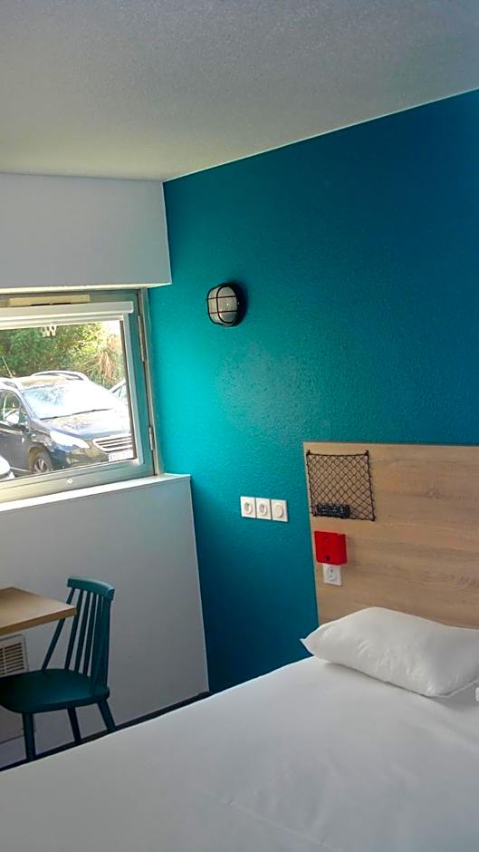 hotelF1 Igny Massy TGV, renovated