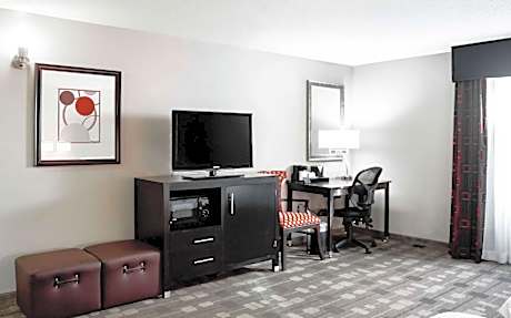 Queen Room with Two Queen Beds - Mobility and Hearing Access/Non-Smoking