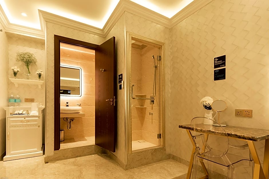 AJ Residence 