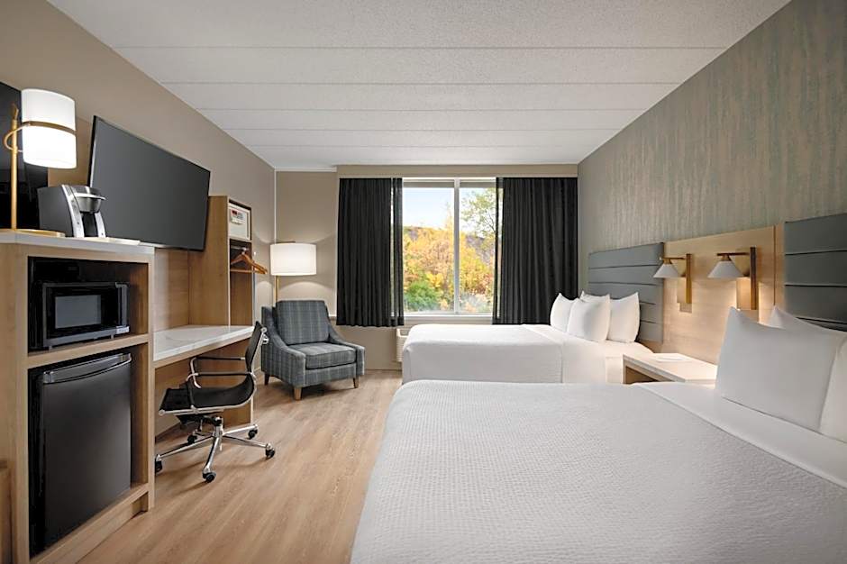 Radisson Hotel Montreal Airport