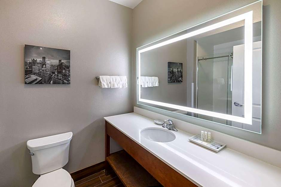 La Quinta Inn & Suites by Wyndham Houston Nw Beltway 8 / West Rd
