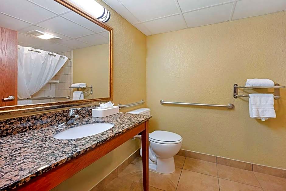 Best Western Plus Mid Nebraska Inn & Suites