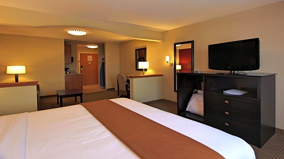 Holiday Inn Express Hotel & Suites Defiance