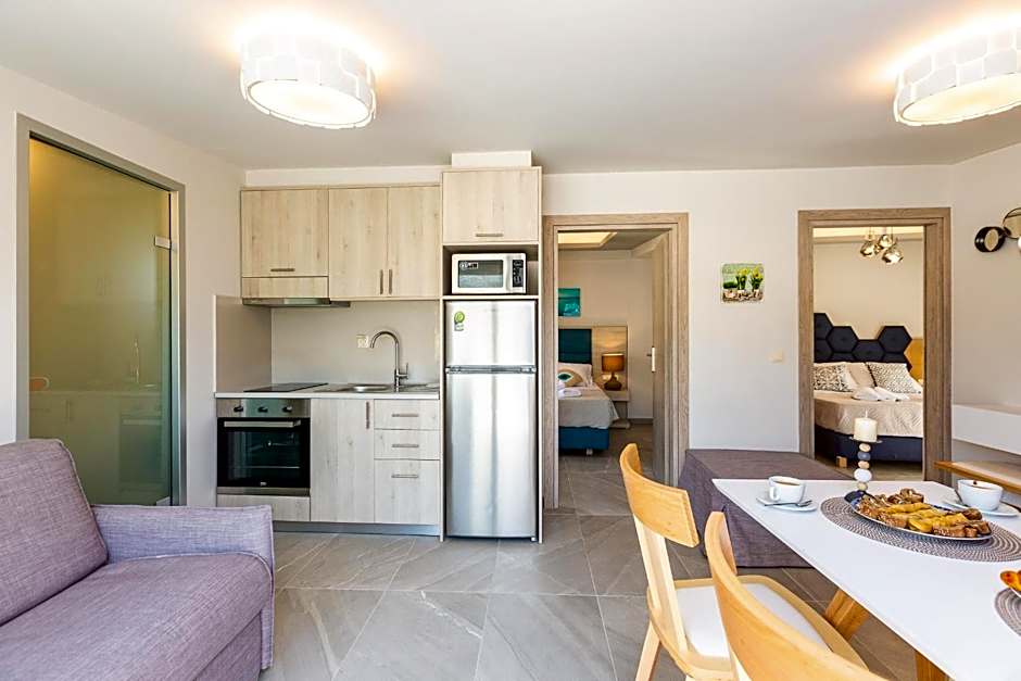 Akrogiali Apartments