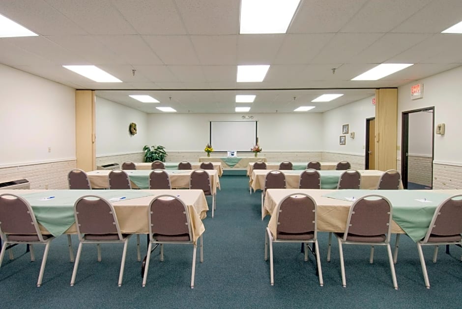 Americas Best Value Inn Torrington