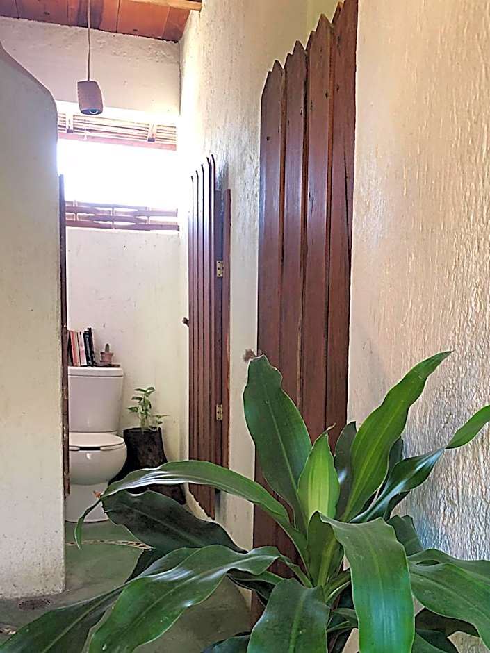 Una Posada Mas