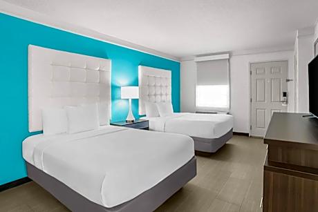 2 Double Beds  Smoking