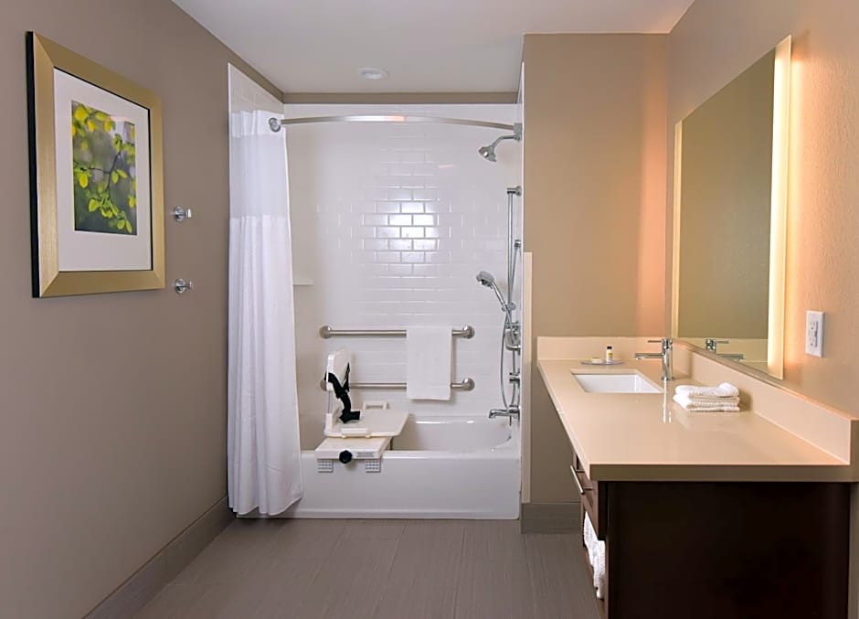 Staybridge Suites By Holiday Inn Wisconsin Dells - Lake Delton By IHG