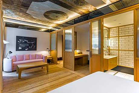 Historical Junior Suite