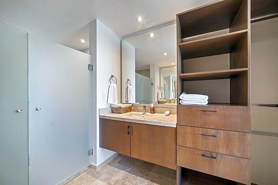 SIELA Oceanfront Luxury 4 BR Villa