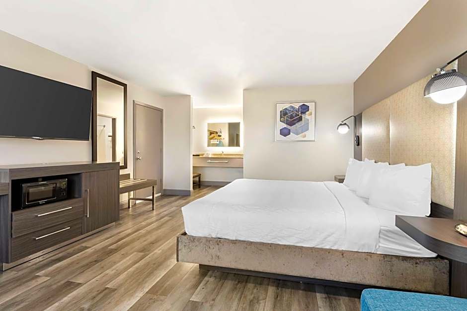 Best Western Marina State Beach