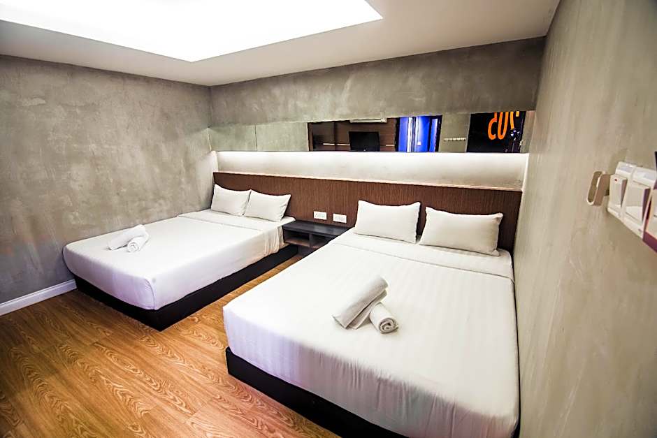 Monaco Boutique Hotel Sadong Jaya