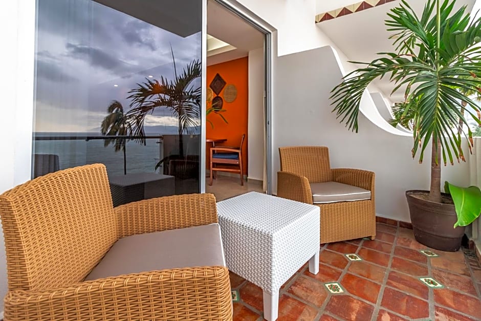 The Paramar Beachfront Boutique Hotel With Breakfast Included - Downtown Malecon