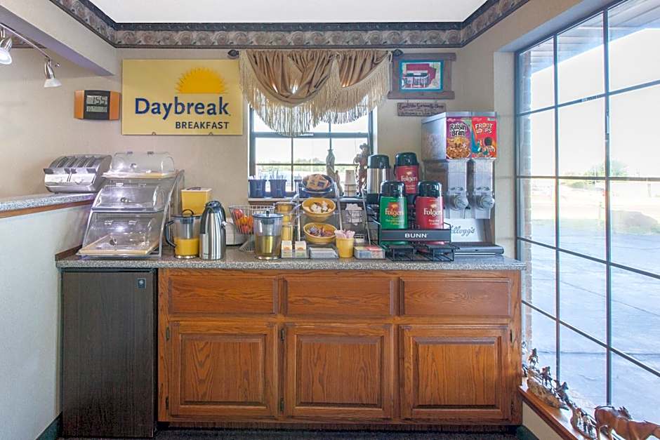 Days Inn by Wyndham Erick