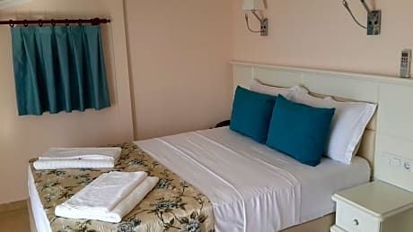 Double Room - Attic with Sea View