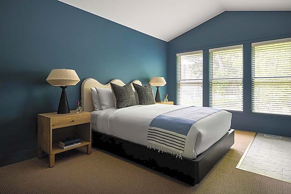 The Neighborhood Hotel New Buffalo