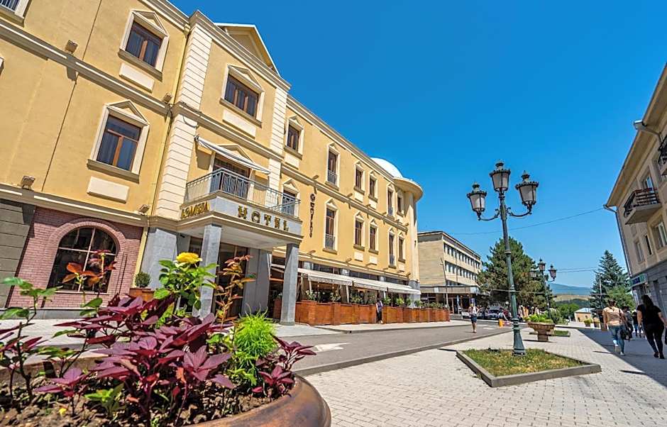 Hotel Lomsia