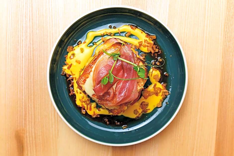 City Park Hotel by CHM