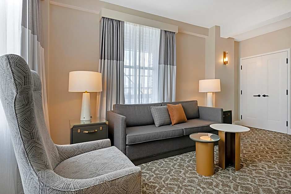 Hotel Flor Tampa Downtown, Tapestry Collection by Hilton