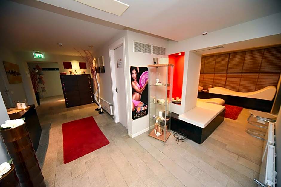 Hotel Fedora Riccione - FRONTE MARE