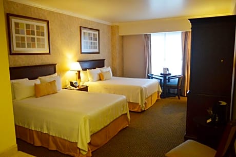 Double Room with Two Double Beds - Disability Access/Non-Smoking