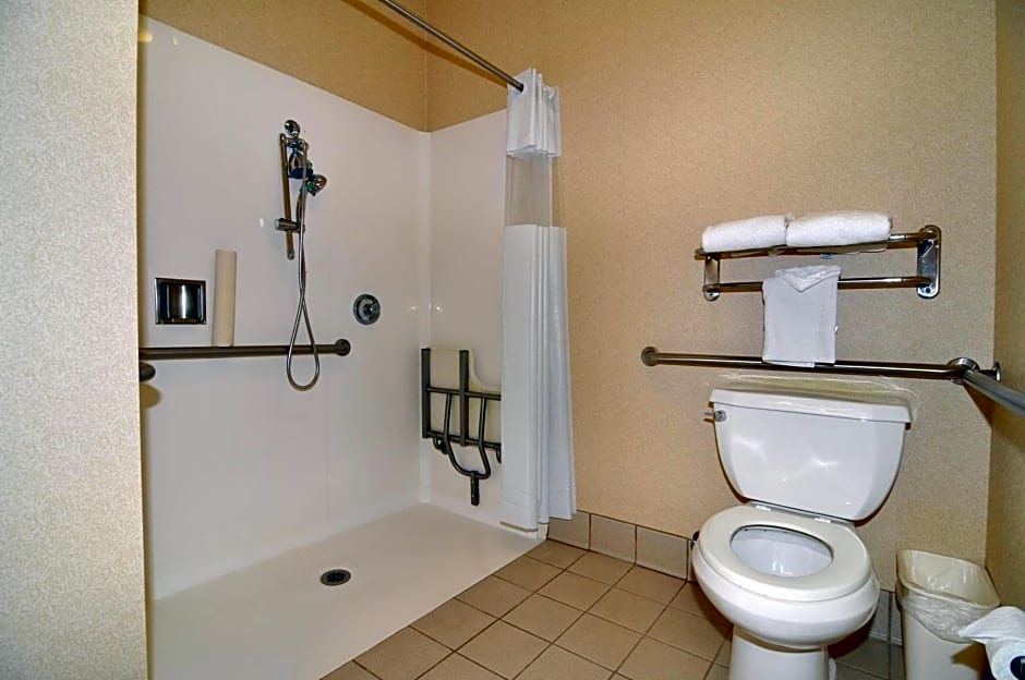 THE ATRIUM HOTEL - SFO AIRPORT FREE! - Shuttle Bus - Parking - WIFI