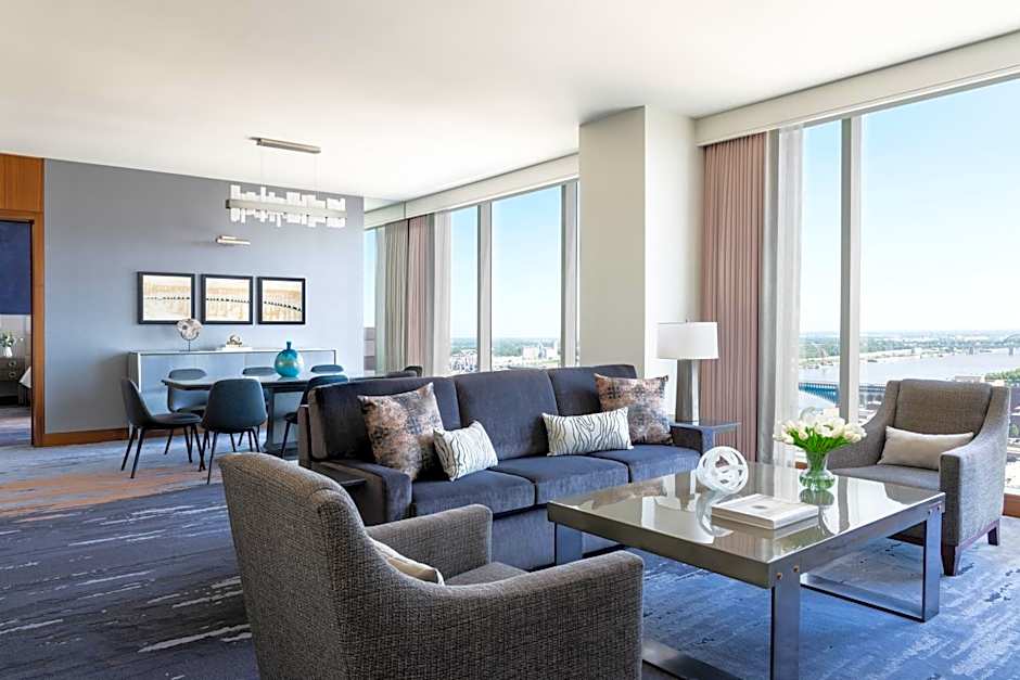 Four Seasons Hotel St Louis